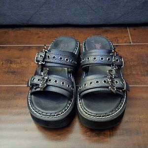 ☆ Demonia Emily 100